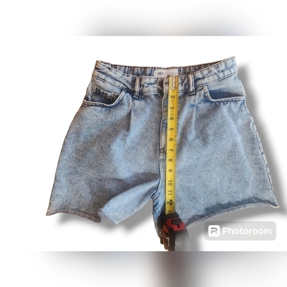 Zara High Waist Jean Mom Shorts Cutoffs Womens Size 6 - Picture 11 of 11
